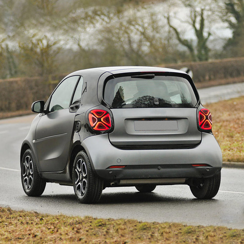 VLAND Full LED Tail Lights For Mercedez Benz Smart 453 Fortwo/Forfour 2015-2019