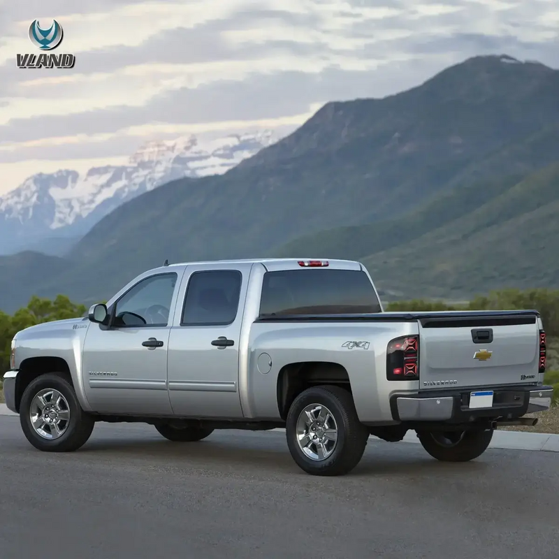 VLAND LED Tail Lights III for Chevrolet Silverado 2007-2013 1500/2500/3500 2nd Gen (Second generation) VLAND Factory