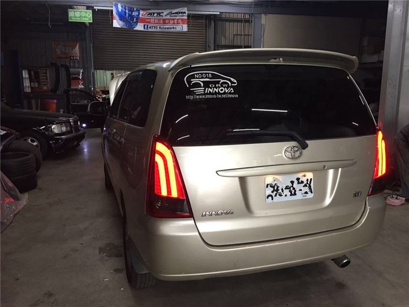 VLAND LED Tail Lights for Toyota Innova 2015-2016 VLAND Factory